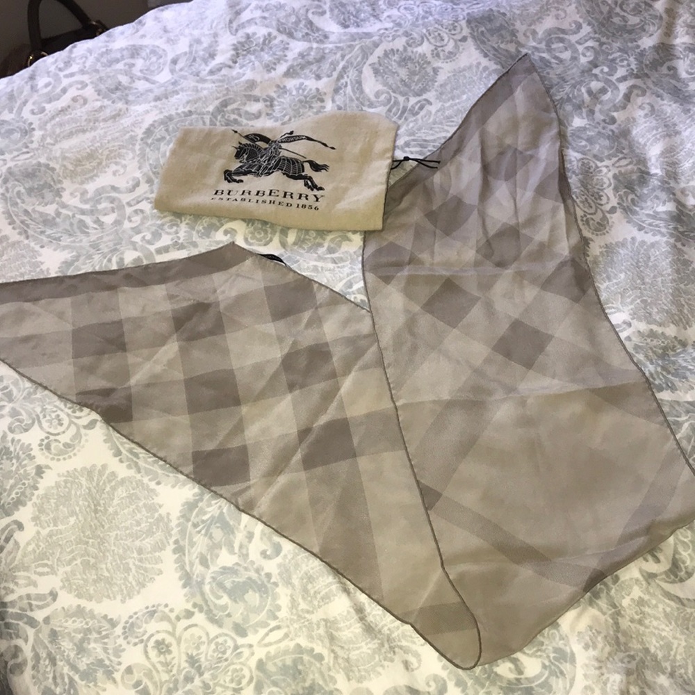 BURBERRY SILK SCARF
